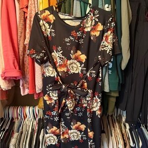 ❤️ Black Floral Midi Dress Orange Cream Print Tie Waist Boho Casual Medium